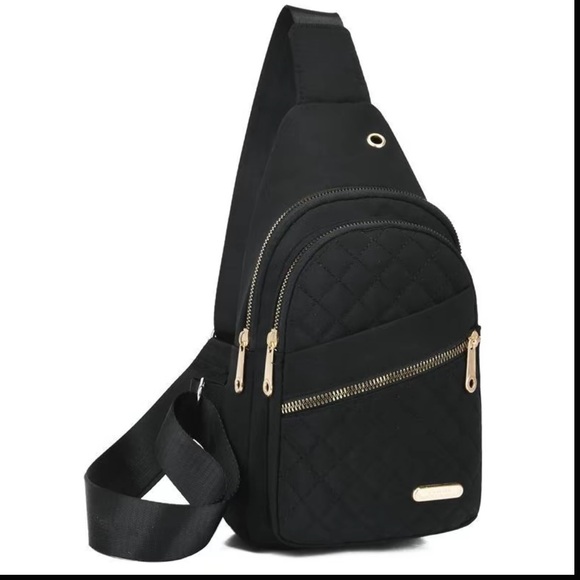 Black-crossbody bag NWT in original packaging - Picture 1 of 4